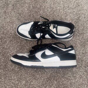 Nike Panda Dunks